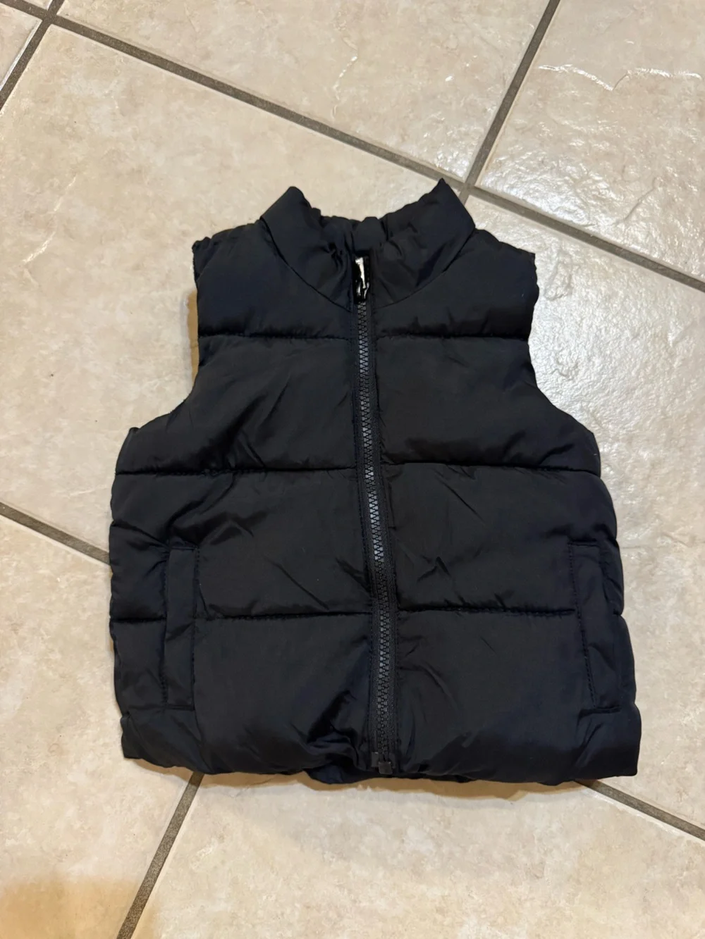 Old Navy Black Quilted Puffer Vest for Kids